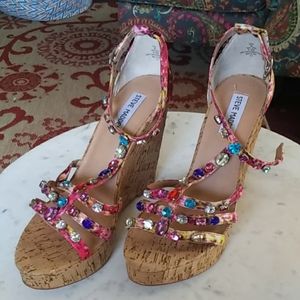 Steve Madden wedge sandals size 9
